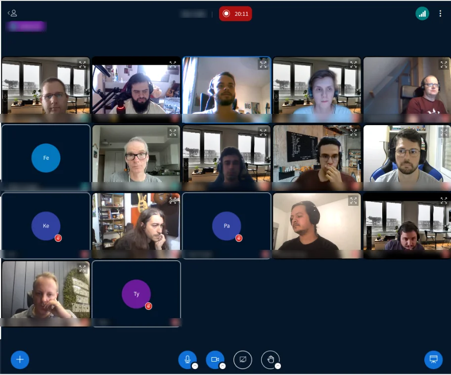 Hub for Teams video meeting with a full team on camera